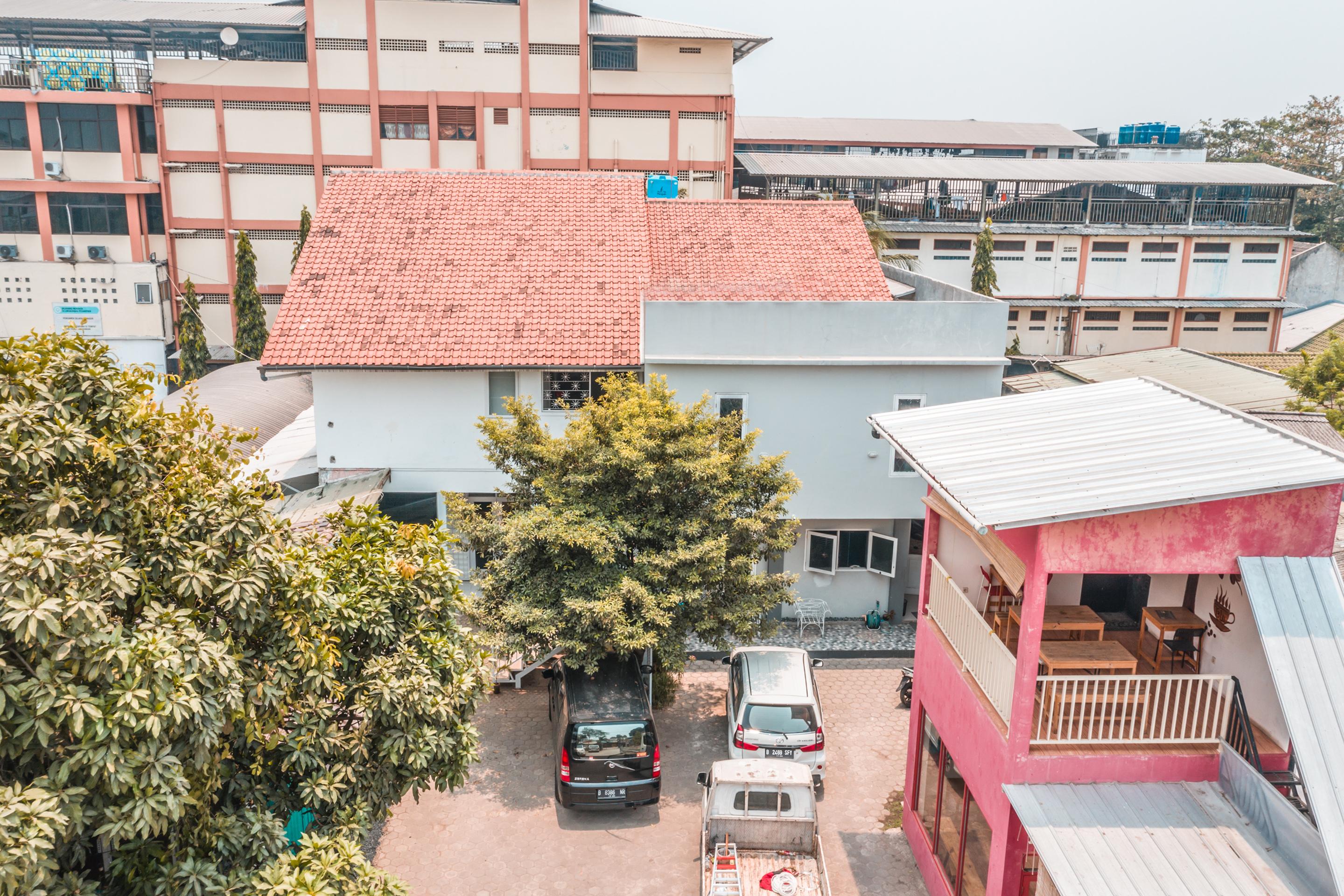 Oyo 1555 Unik Guesthouse Syariah Yakarta Exterior foto